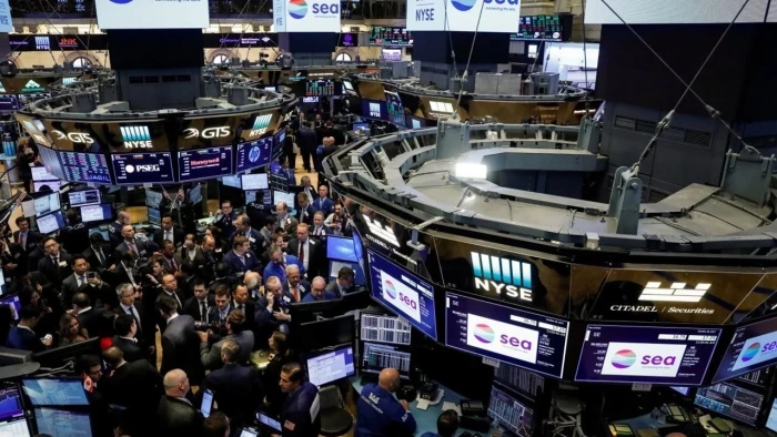 New York borsası ABD Y&uuml;ksek Mahkemesinin tarife kararı sonrası y&uuml;kselişle kapandı