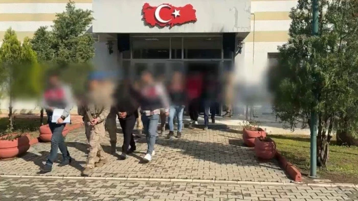 Osmaniye'de DEAŞ operasyonunda 6 ş&uuml;pheli g&ouml;zaltına alındı