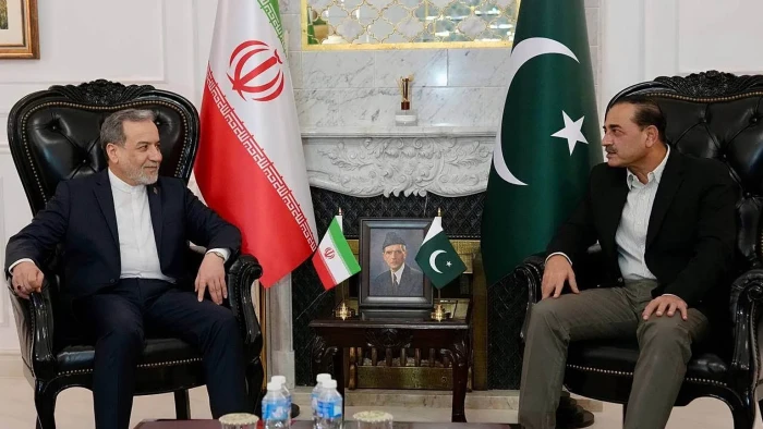 Pakistan ve İsvi&ccedil;re dışişleri bakanları, ABD-İran konusunu g&ouml;r&uuml;şt&uuml;