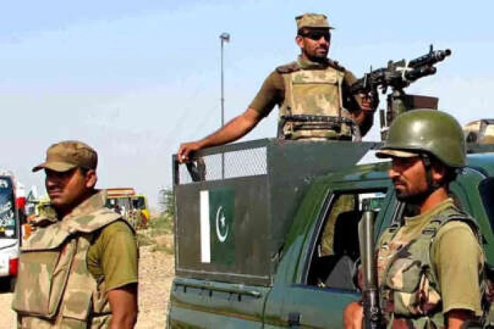 Pakistan'da g&uuml;venlik g&uuml;&ccedil;leri 7 militanı etkisiz hale getirdi