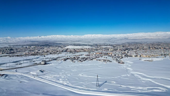 Paland&ouml;ken Dağı'nın karla kaplı ormanları havadan g&ouml;r&uuml;nt&uuml;lendi