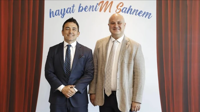 Roche ve T&uuml;rkiye MS Derneği "Hayat BeniM Sahnem" projesini hayata ge&ccedil;irdi