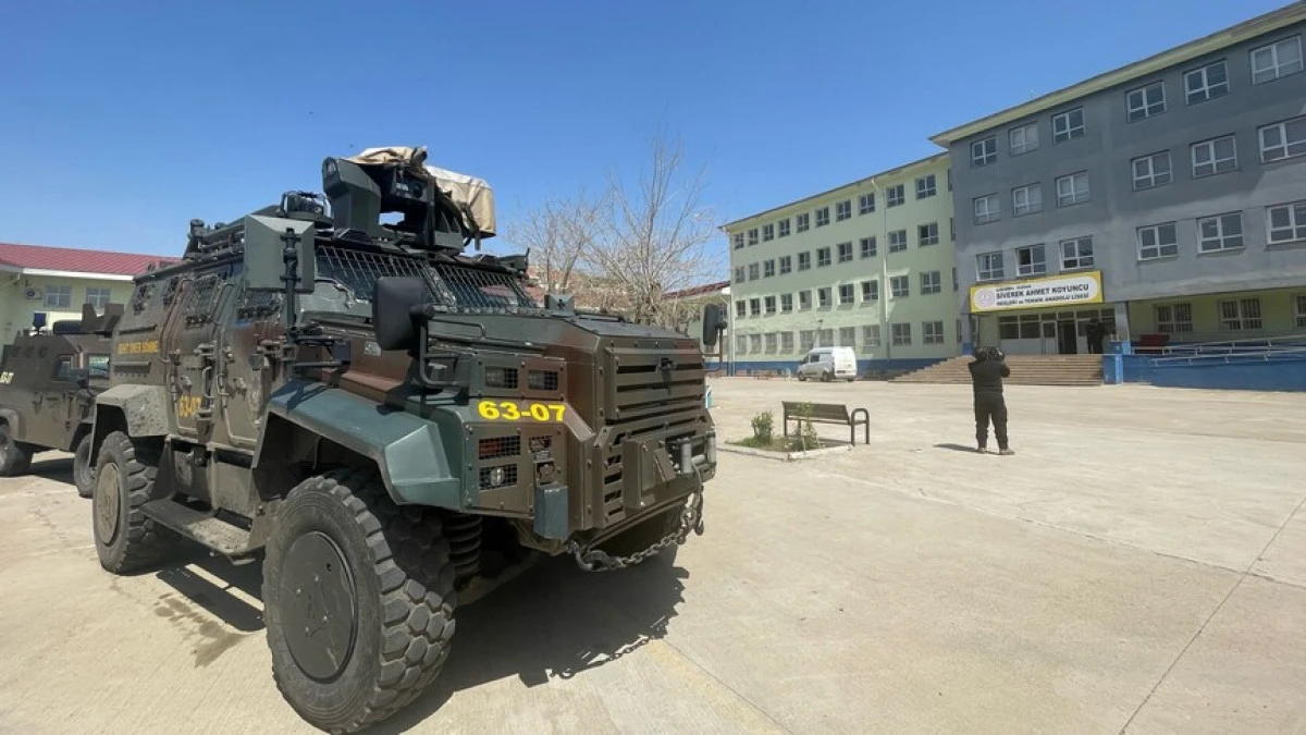 Şanlıurfa'da okulda d&uuml;zenlenen silahlı saldırıya ilişkin g&ouml;zaltı sayısı 18'e y&uuml;kseldi