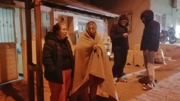 Tokat'ın Niksar il&ccedil;esinde deprem nedeniyle eğitime ara verildi