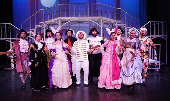 Trabzon Devlet Tiyatrosunun "Yalancı" oyunu izleyiciyle buluşacak