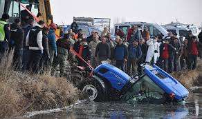 Traktörüyle Kars Çayı'na düşen sürücü öldü