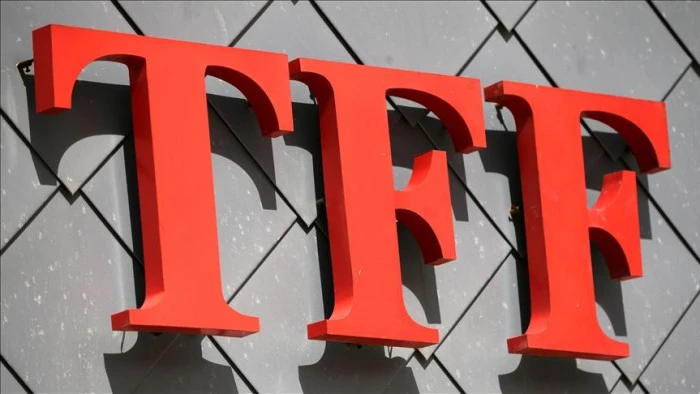 T&uuml;rkiye Futbol Federasyonu, bahis oynadığı tespit edilen 108 teknik sorumlu ve 104 futbol menajerini Profesyonel Futbol Disiplin Kuruluna sevk etti.