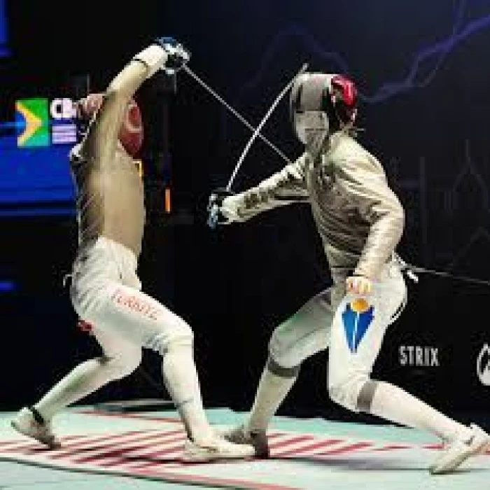 T&uuml;rkiye'ye ilkleri yaşatan milli eskrimci Furkan'ın hayali gelecek nesillere &ouml;rnek olmak