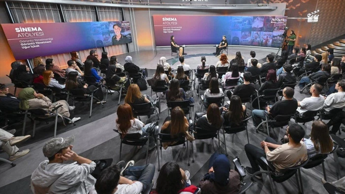 Usta G&ouml;r&uuml;nt&uuml; Y&ouml;netmeni Uğur İ&ccedil;bak ile Sinema At&ouml;lyesi: (1)