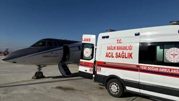 Van'da ambulans helikopter 3 yaşındaki &ccedil;ocuk i&ccedil;in havalandı