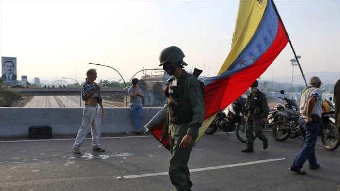 Venezuela&rsquo;da 2002'deki darbe girişimiyle ilgili tutuklanan 3 kişi 23 yıl sonra tahliye edildi