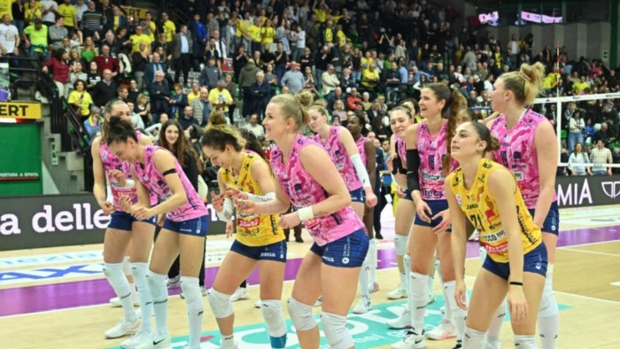 Ziraat Bankkart Erkek Voleybol Takımından 2 veda
